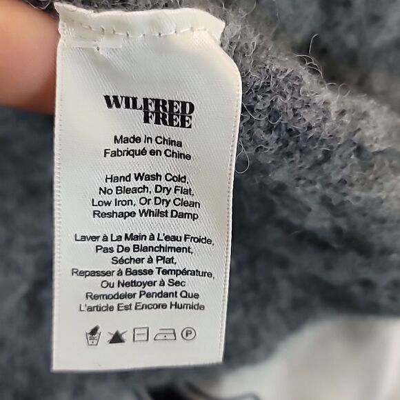 Aritzia Wilfred Free Mical Sweater - Picture 10 of 14
